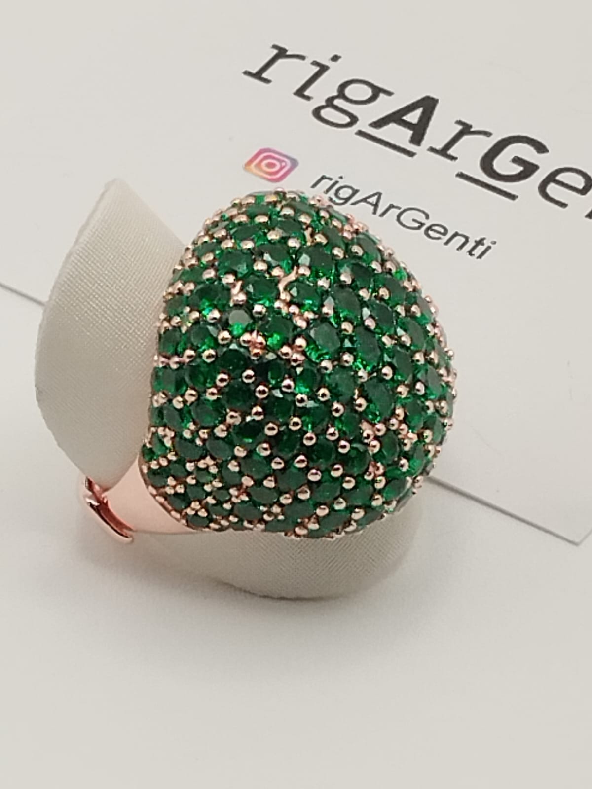 Anello Cocktail in Argento 925 con pavé di zirconi Verde Emerald