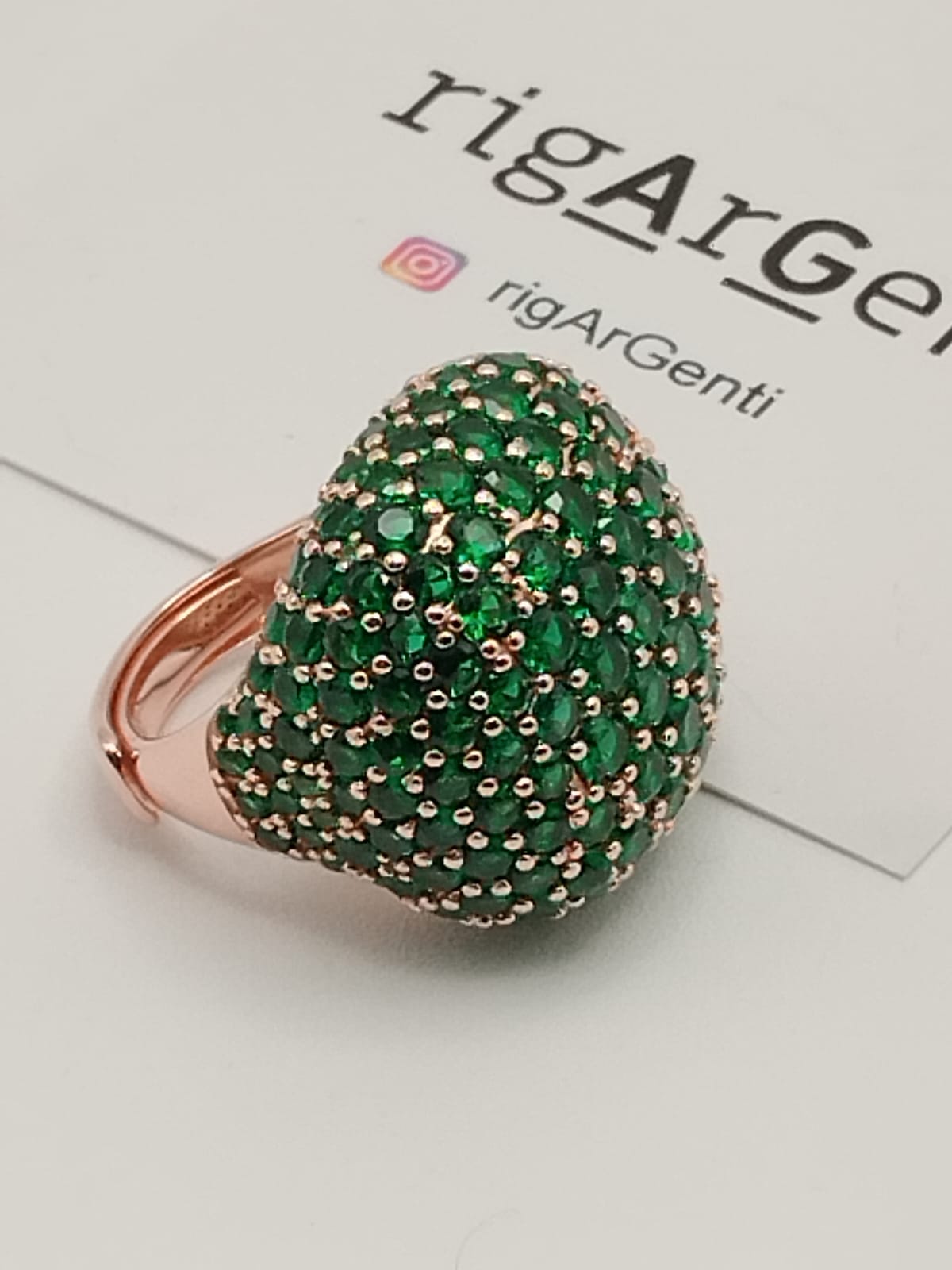 Anello Cocktail in Argento 925 con pavé di zirconi Verde Emerald
