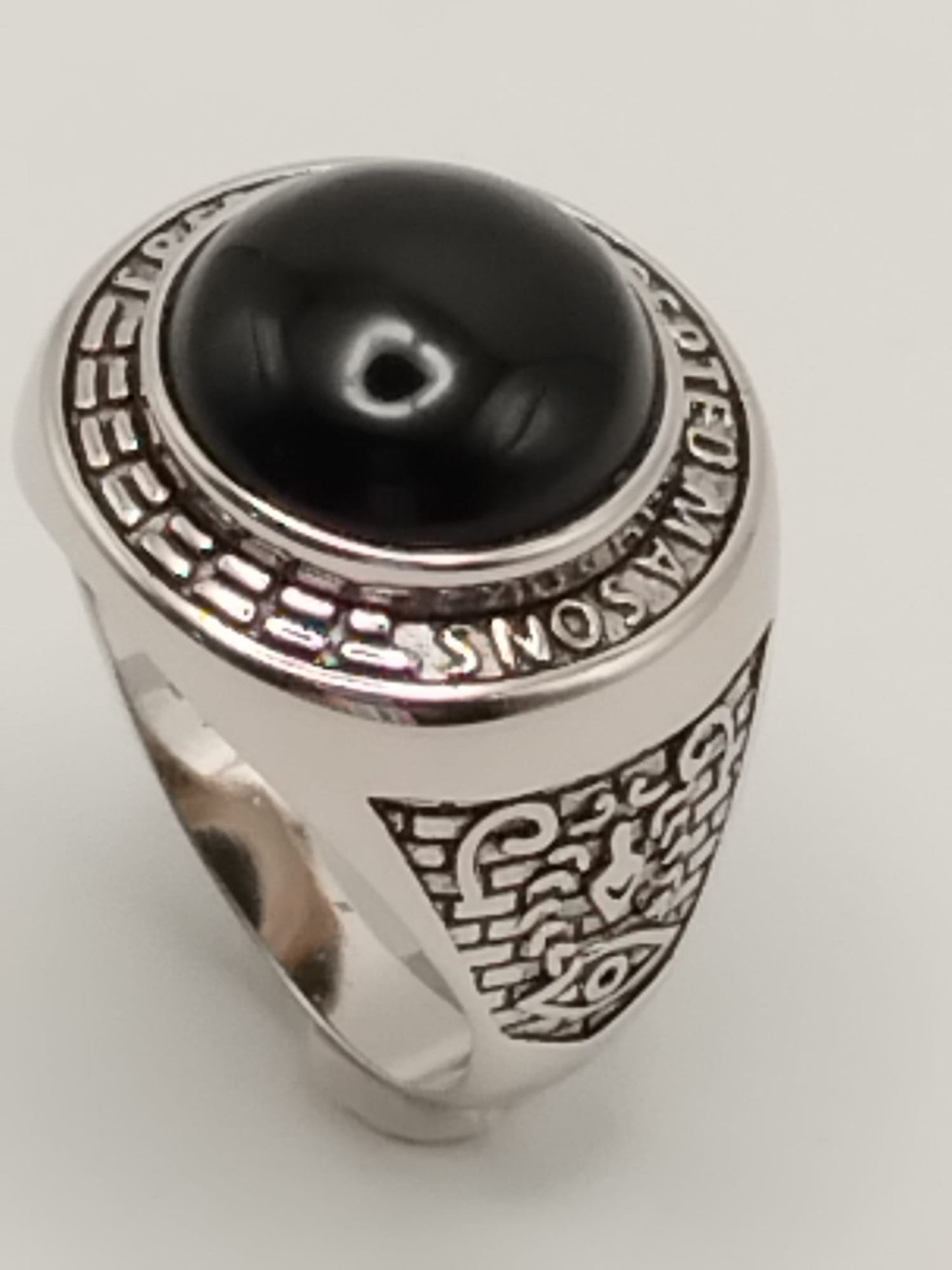 Anello Uomo in Argento 925 con Zircone Nero – motivo Massonico - misura 63